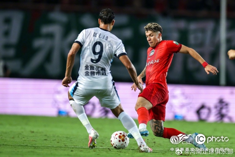 河南1-1大连英博海发 古斯塔沃头球难换三分