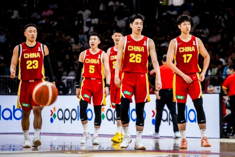 🏀世亚预-中国男篮5人上双大胜卡塔尔!杨瀚森20分钟15分9板 🏀世亚预-中国男篮5人上双大胜卡塔尔!杨瀚森20分钟15分9板