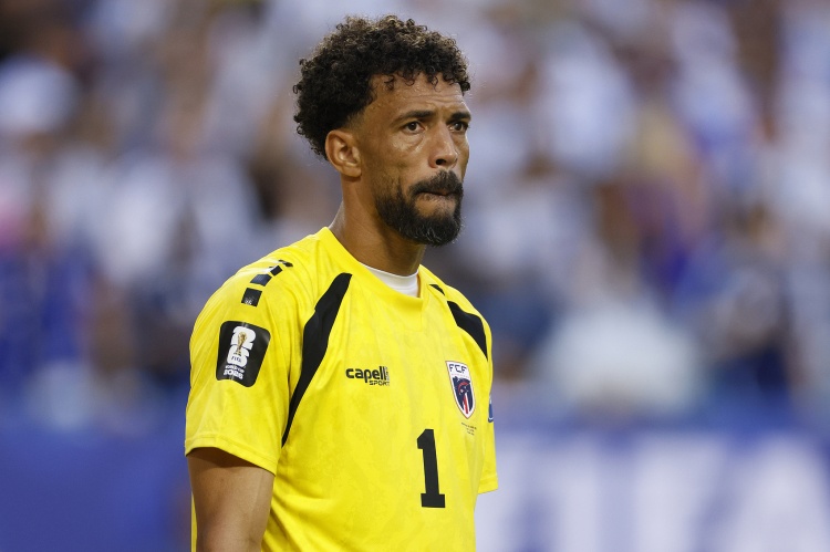 早报：C罗替补未登场，葡萄牙2-1挪威；哈维首胜，渣叔难求一胜